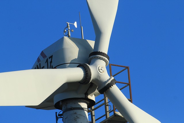 wind-turbines-601332_640.jpg